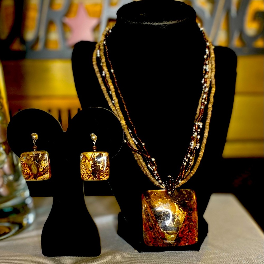 Wood Necklace and earrings set